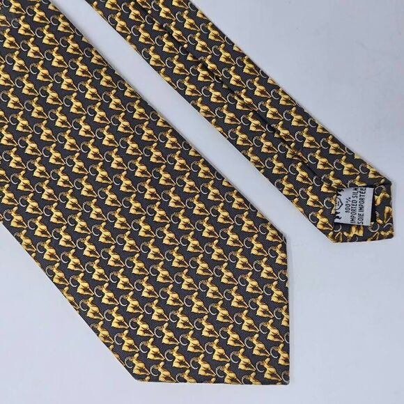 METROPOLITAN MUSEUM OF ART SILK TIE YELLOW GRAY BIGHORN RAM FOULARD 3.5" X 58" - Picture 1 of 3